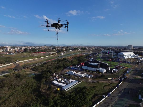 The Town: cão-robô e drone israelense reforçam a segurança do festival