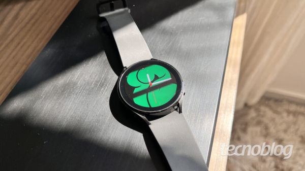 Galaxy Watch 4 recebe atualização para Wear OS 4 e One UI Watch 5