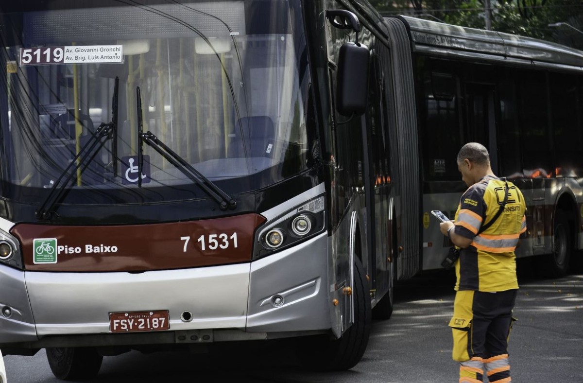 Prefeitura de SP entra na justiça contra possível greve de motoristas e cobradores de ônibus