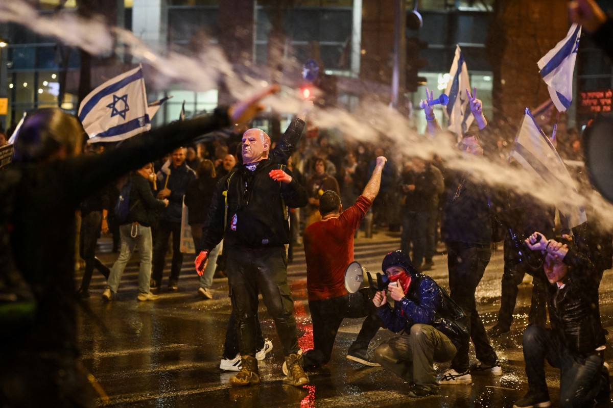 Líder da oposição em Israel acusa polícia de violência em protestos