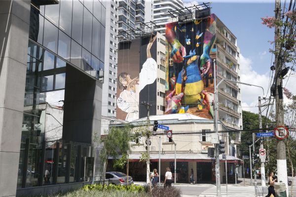 Guerra na Ucrânia e meio ambiente são temas de mural em São Paulo