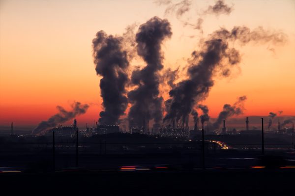 Corporações querem controle sobre debate climático, diz pesquisadora