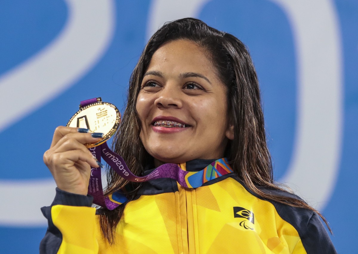 Morre a nadadora Joana Neves, multimedalhista paralímpica, aos 37 anos