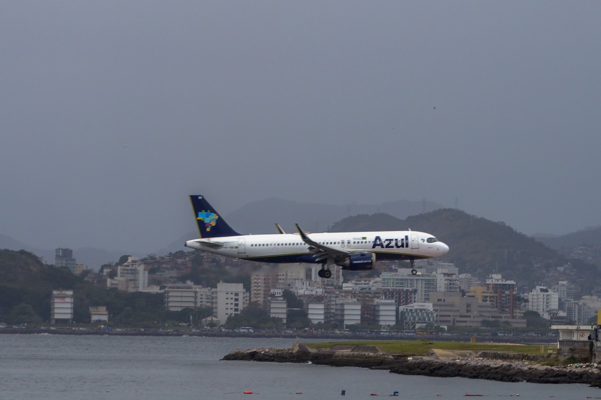 Fiscais apuram condições de trabalho em aeroportos do Rio