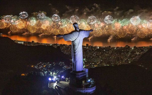 Moradores e turistas dão Nota 10 para turismo no Rio de Janeiro