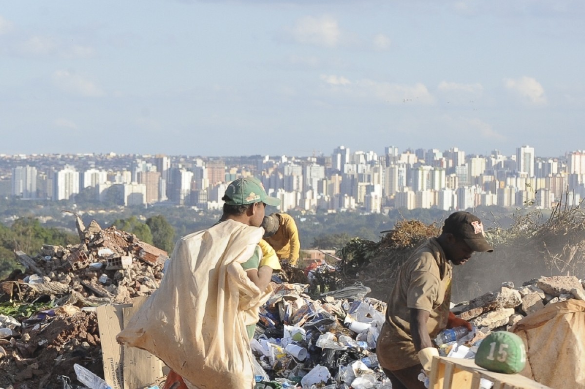 Governo vai cadastrar catadores para facilitar contratação