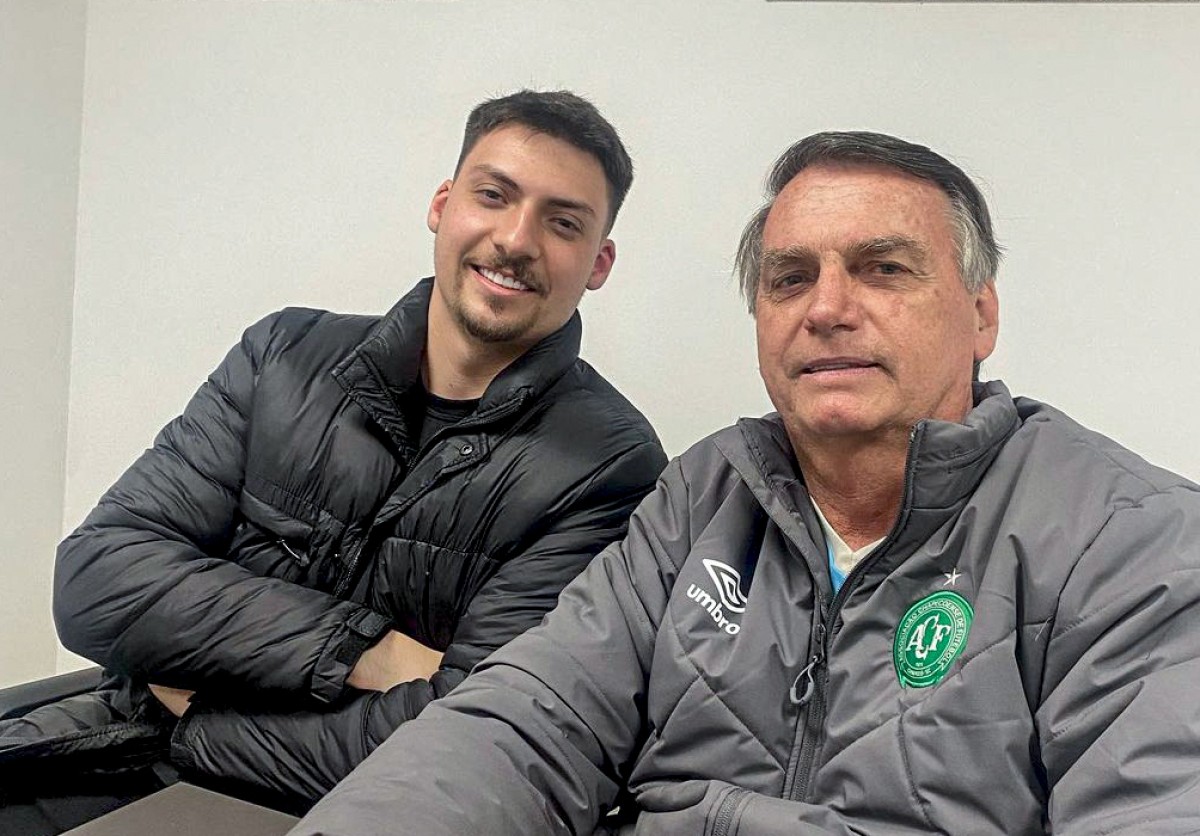 MPDF denuncia Jair Renan, filho de Bolsonaro, por lavagem de dinheiro