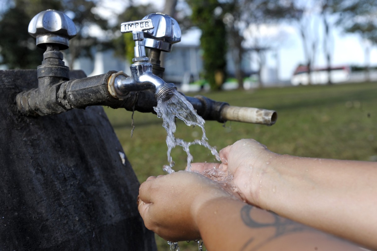 Falta de acesso à água potável atinge 33 milhões de pessoas no Brasil