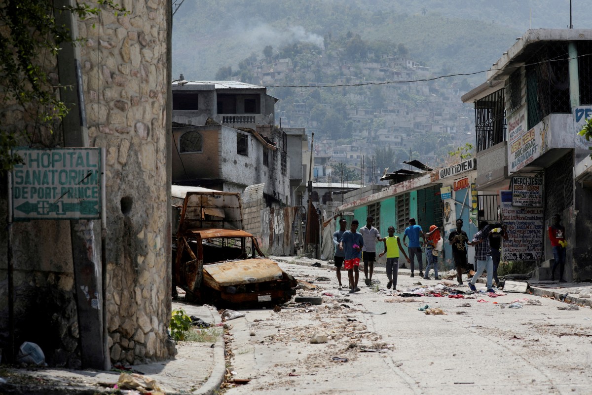 Haiti: líder de gangue morre; formação de conselho de transição segue