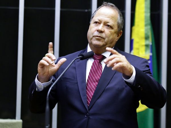 União Brasil expulsa deputado Brazão após prisão em caso Marielle