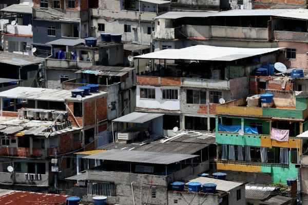 Favela-Bairro, 30 anos: legado do programa desaparece aos poucos
