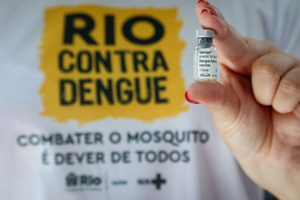 Cidade do Rio de Janeiro anuncia fim de epidemia de dengue