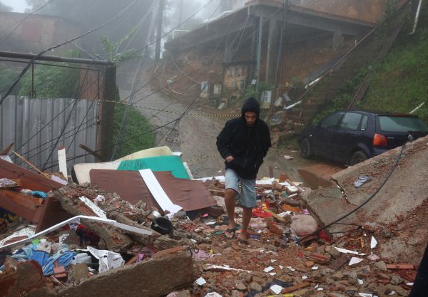Petrópolis precisa de 18 obras emergenciais após temporal