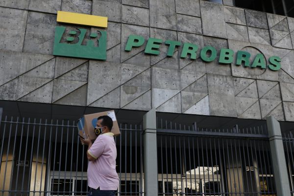 Governo aguarda informações da Petrobras para definir dividendos