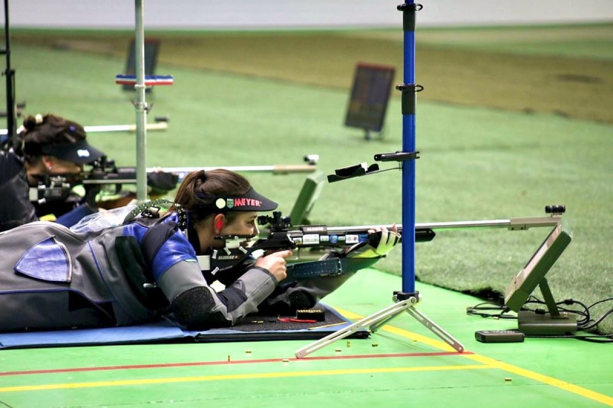 Geovana Meyer carimba 3ª vaga olímpica do Brasil no tiro esportivo