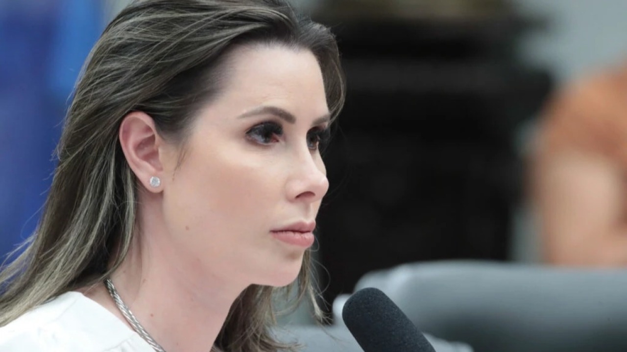 Deputada Caroline De Toni pede escolta policial para Arthur Lira