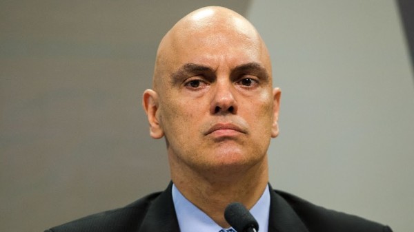 Mensagens de WhatsApp que supostamente detalham um plano de sequestro contra o ministro Alexandre de Moraes foram vazadas.