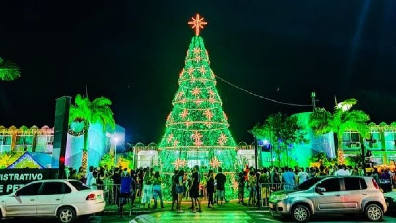 Preparativos para o Natal: comércio, decoração e clima de celebração tomam conta das cidades